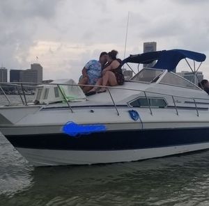 Meet your Posher, Adrian